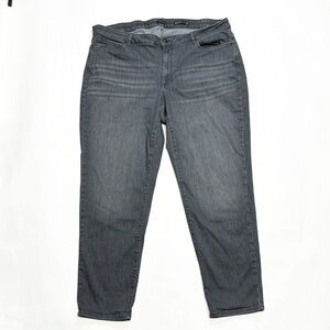J. Jill Boyfriend Straight Leg Ankle High Rose Capri Cropped Gray Jeans